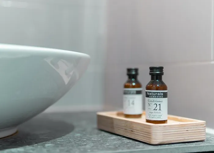 Four Elements מלון