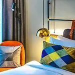 Four Elements Hotel 4*