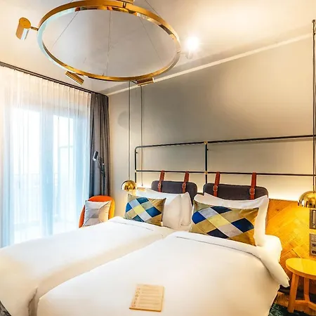 Four Elements Otel
