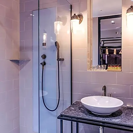 Four Elements Hotel 4*