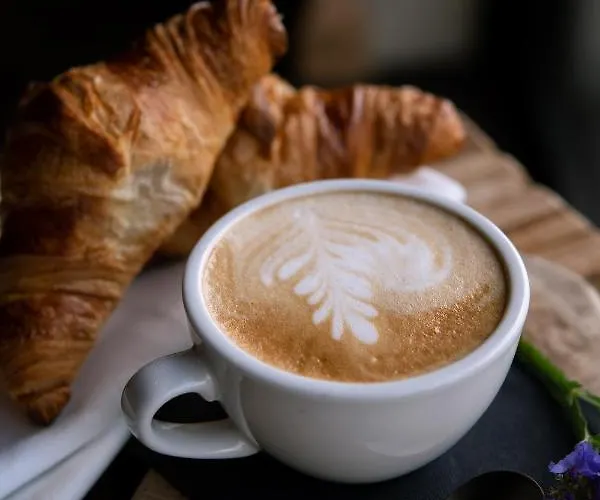 Hotell Four Elements 4*