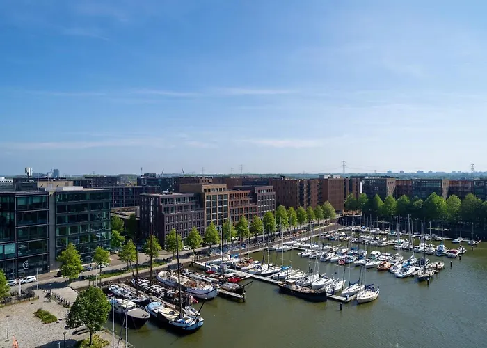 Four Elements Hotell 4*