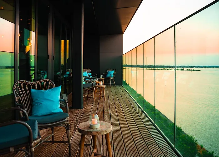 Four Elements Hotell 4*